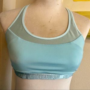 Under armour sports bra light blue sz med good condition